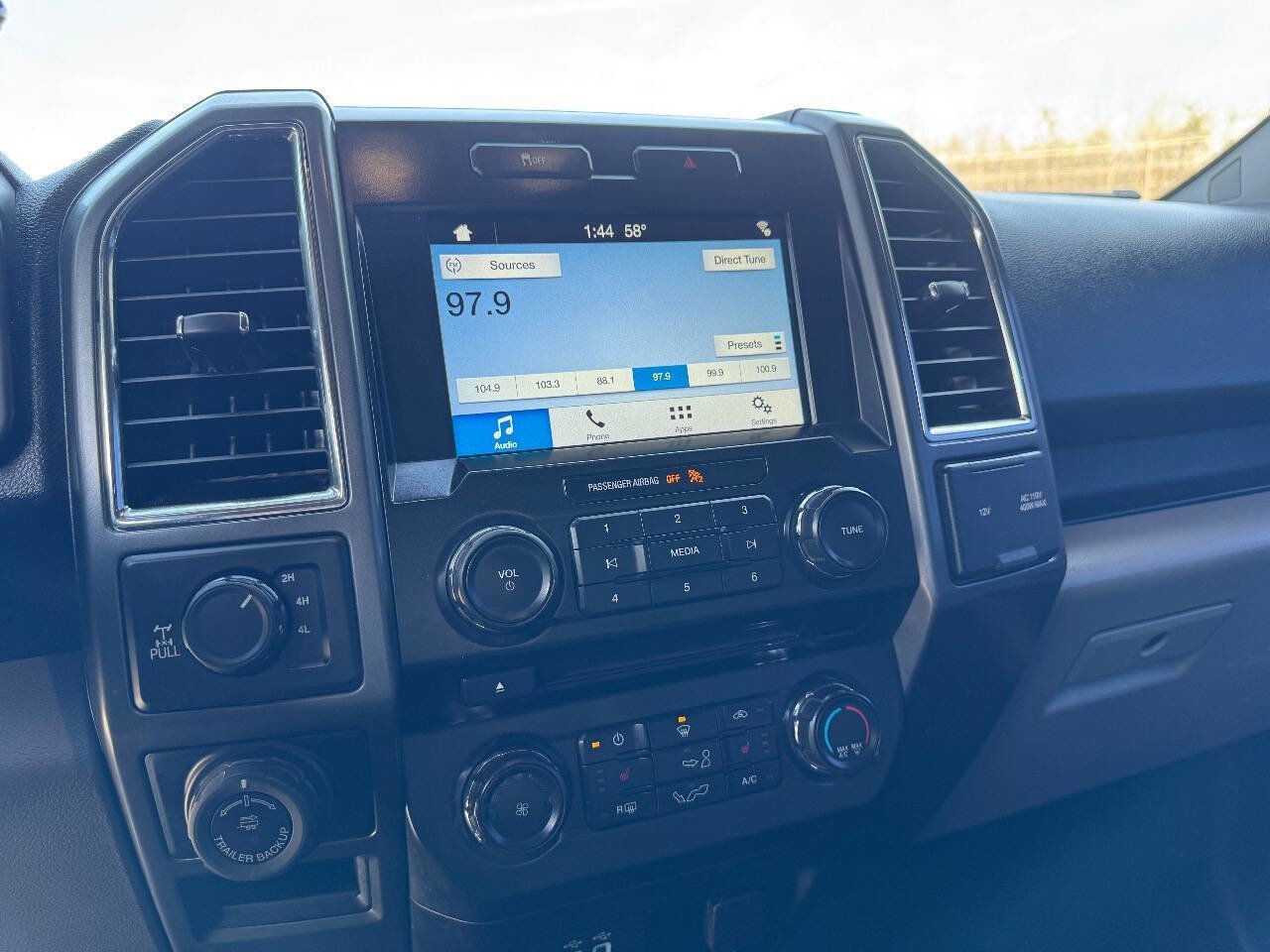 Used 2017 Ford F150 XLT w/ Equipment Group 302A Luxury image 12