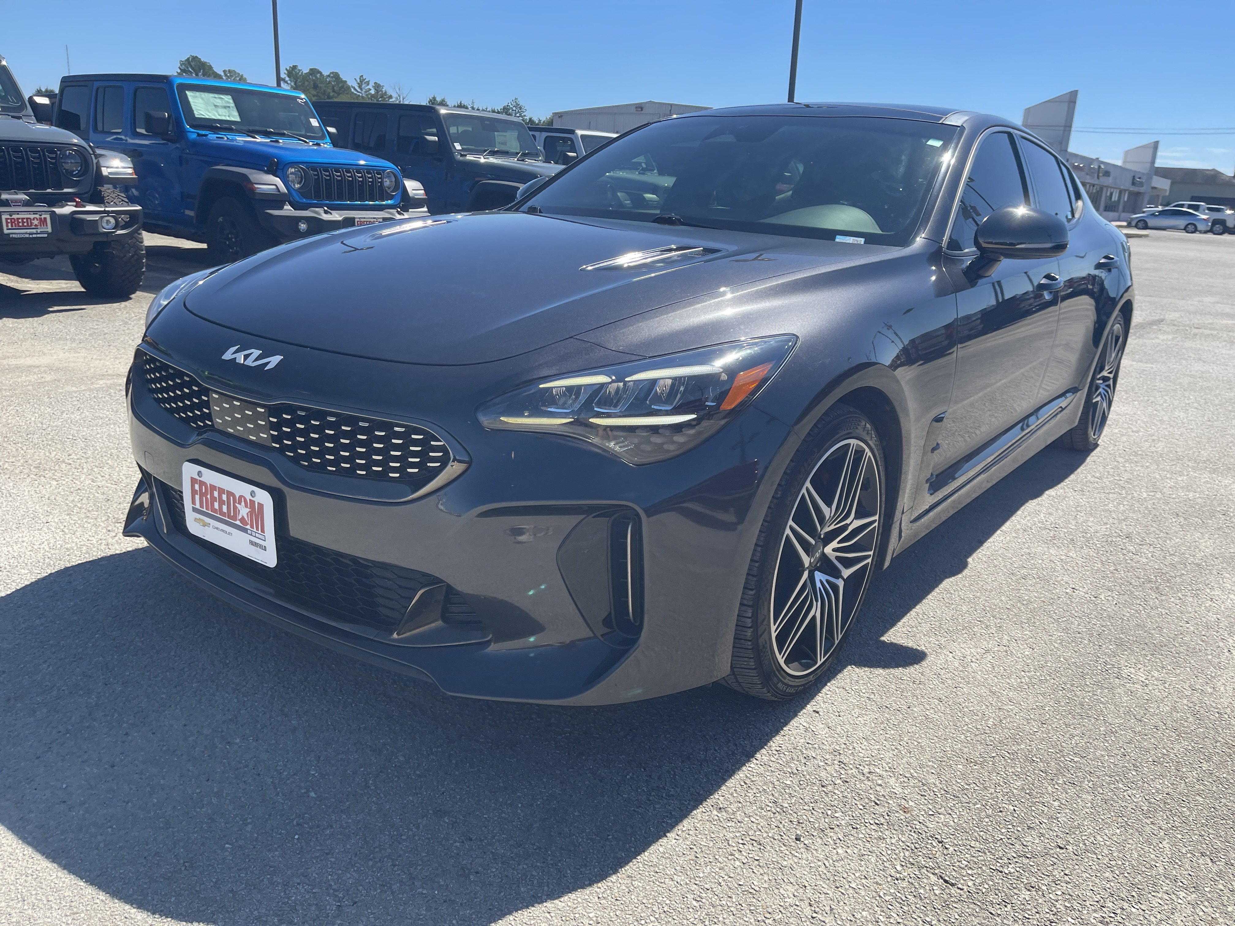 Used 2022 Kia Stinger GT1 RWD image 8