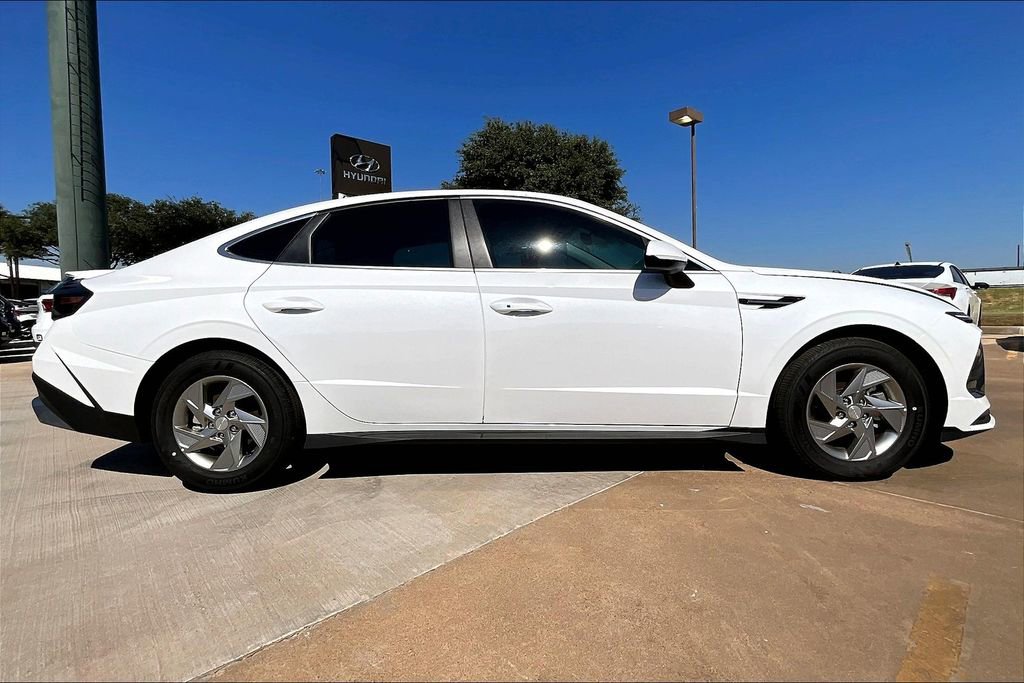 New 2025 Hyundai Sonata SE image 16