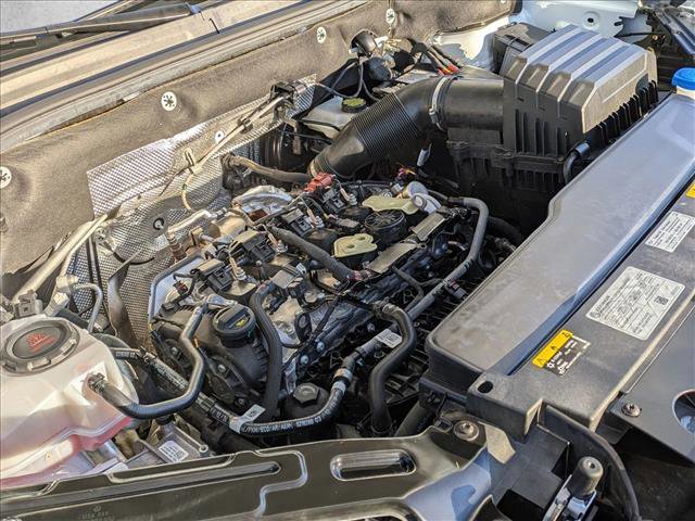 Used 2024 Volkswagen Atlas SEL Premium R-Line image 25