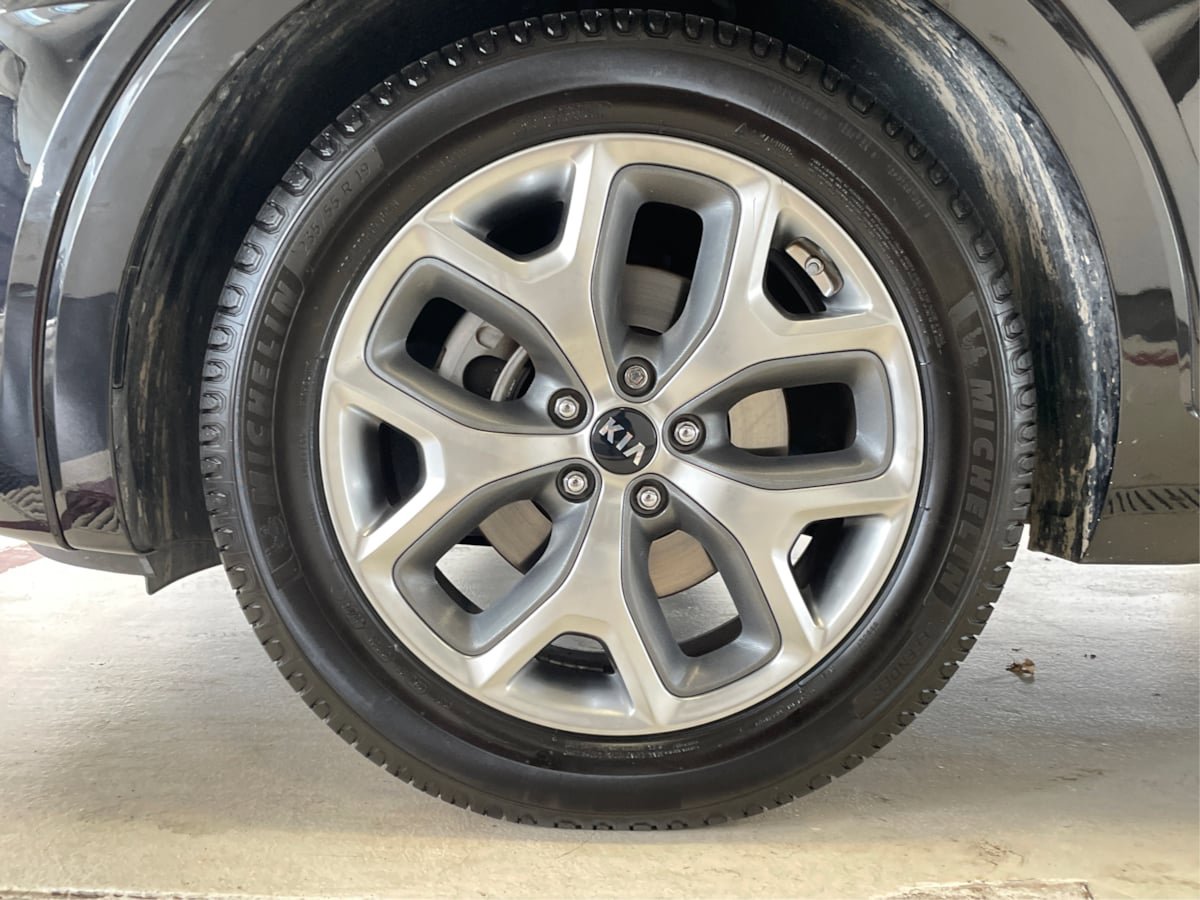 Used 2020 Kia Sorento SX image 13