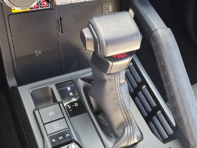 Used 2025 Toyota 4Runner TRD Off-Road AWD/4WD image 19
