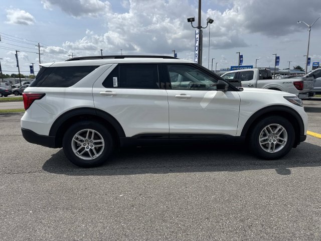 New 2026 Ford Explorer Active w/ Active Comfort Package RWD image 4