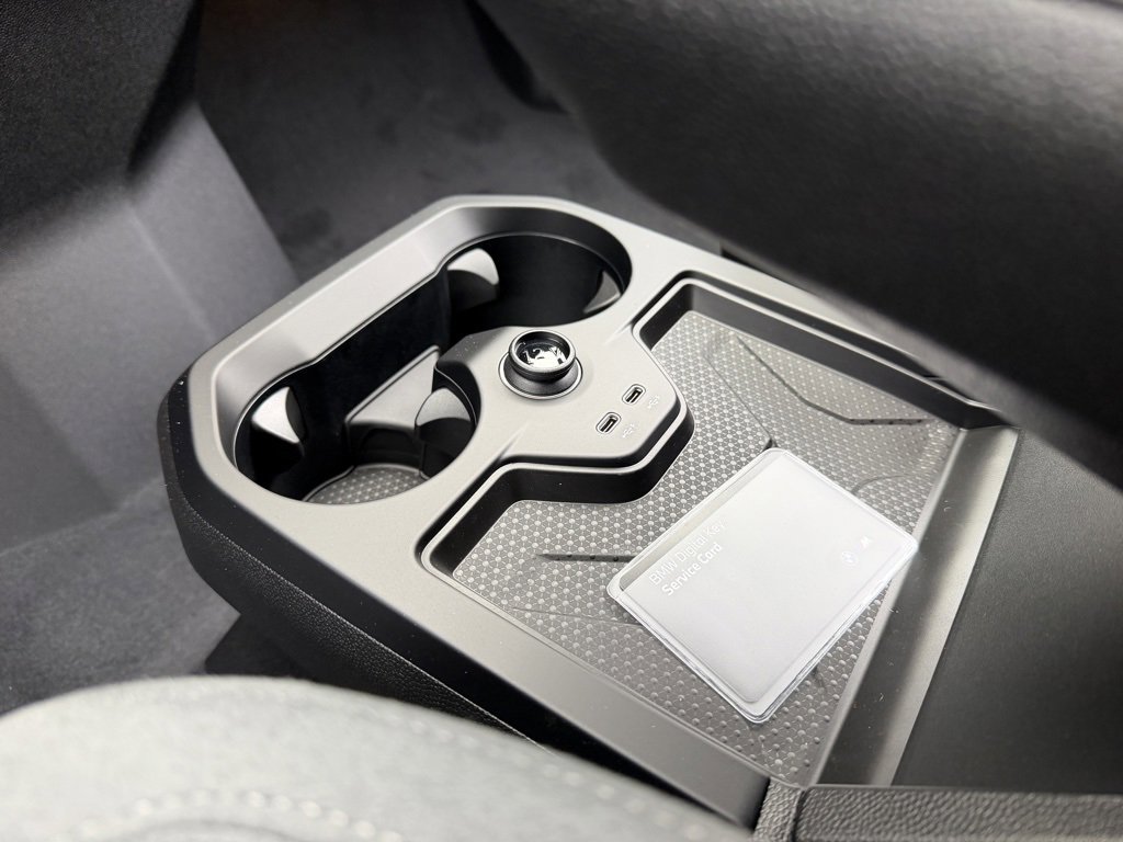 New 2026 BMW iX xDrive45 w/ M Sport Package image 31