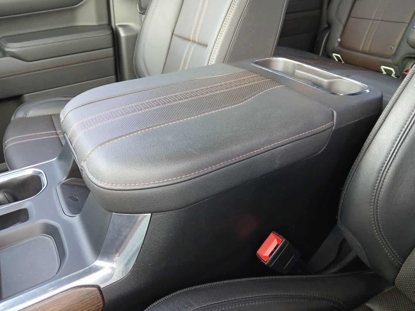 Used 2023 Chevrolet Silverado 1500 High Country w/ High Country Premium Package AWD/4WD image 42