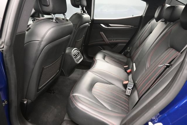 Used 2018 Maserati Ghibli S GranLusso AWD/4WD image 16