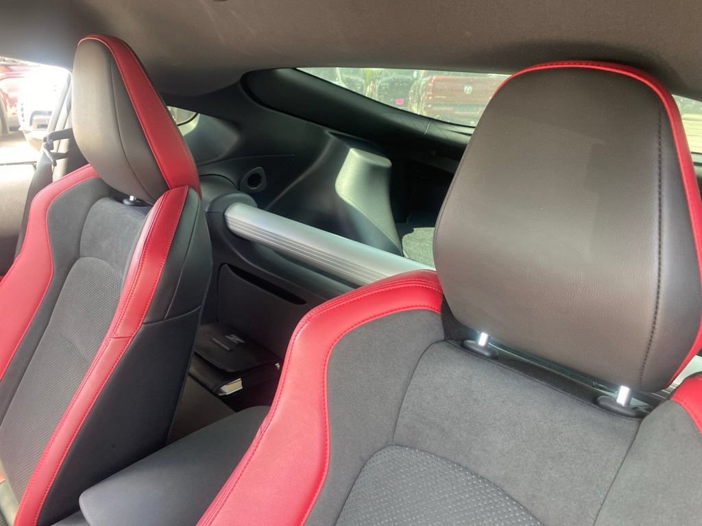 Used 2024 Nissan Z Performance w/ Floor Mat Package RWD image 12