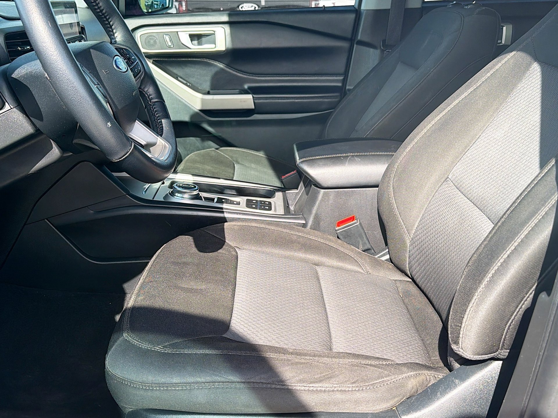 Used 2023 Ford Explorer XLT RWD image 22