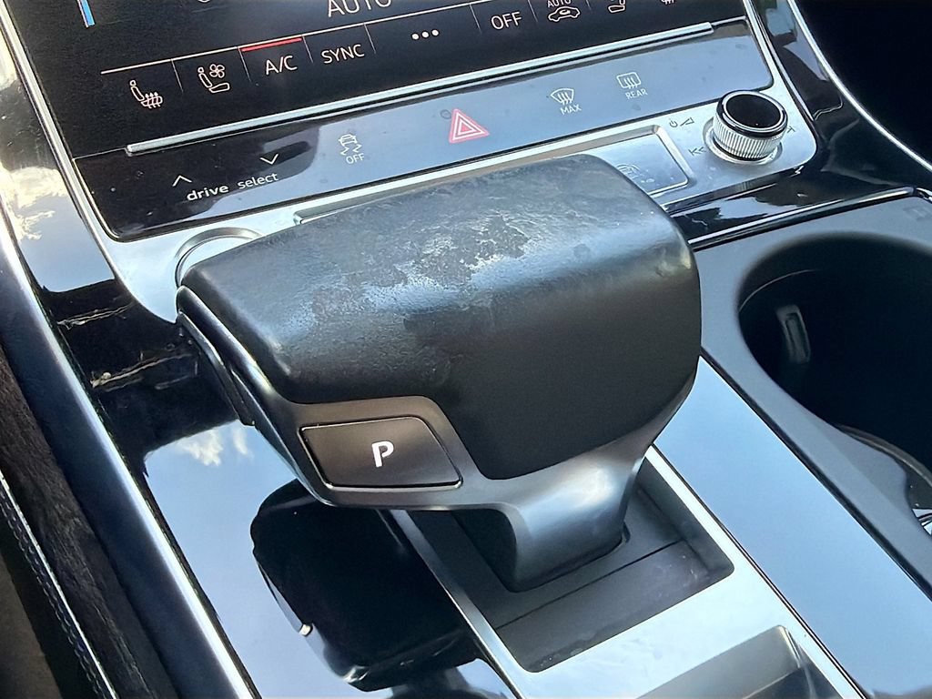 Used 2019 Audi Q8 Prestige AWD/4WD image 28