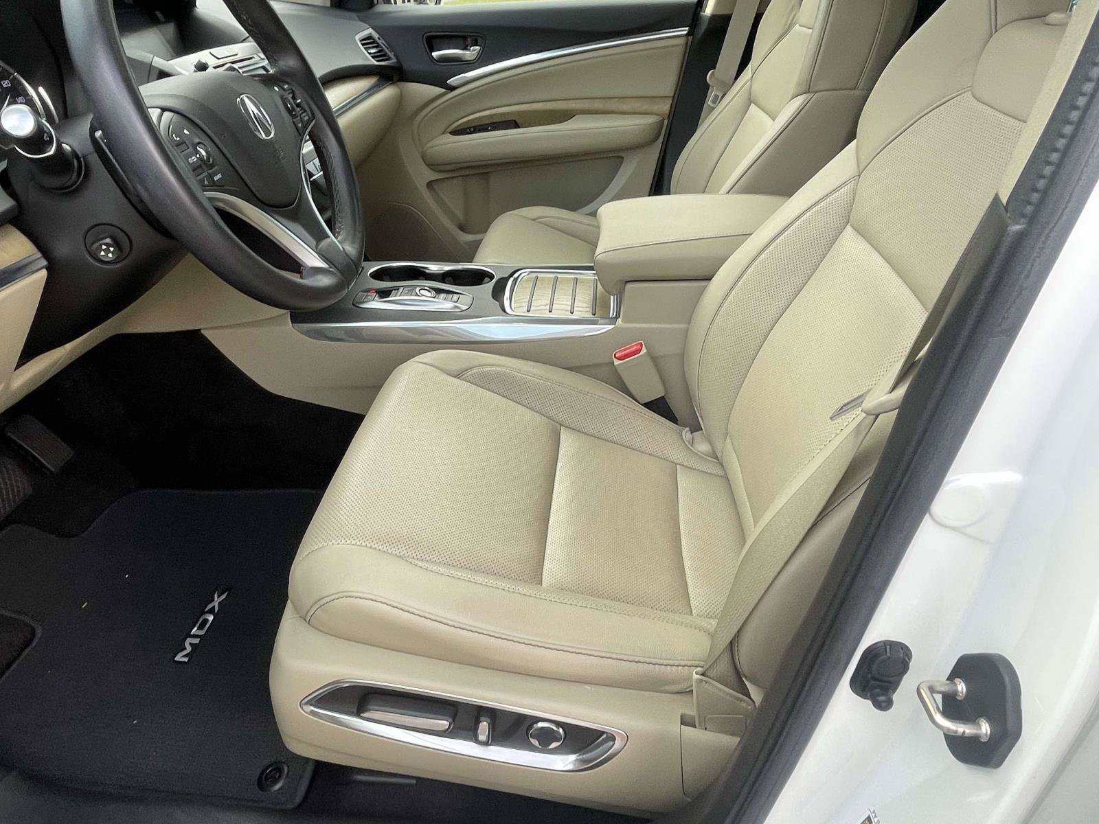 Used 2019 Acura MDX w/ Technology Package AWD/4WD image 12