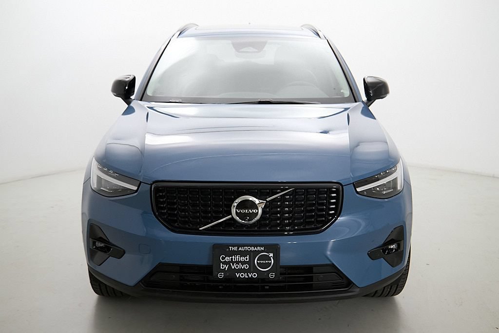 Certified 2024 Volvo XC40 B5 Ultimate w/ Climate Package AWD/4WD image 5