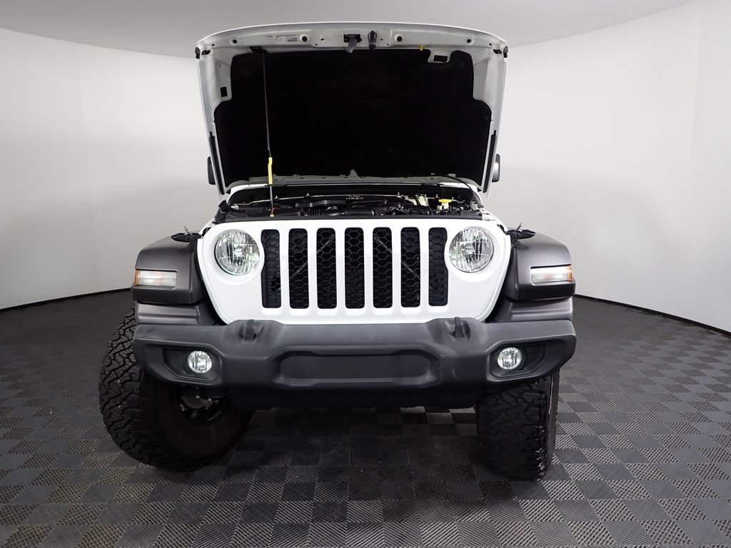 Used 2020 Jeep Gladiator Sport w/ Quick Order Package 24S AWD/4WD image 40