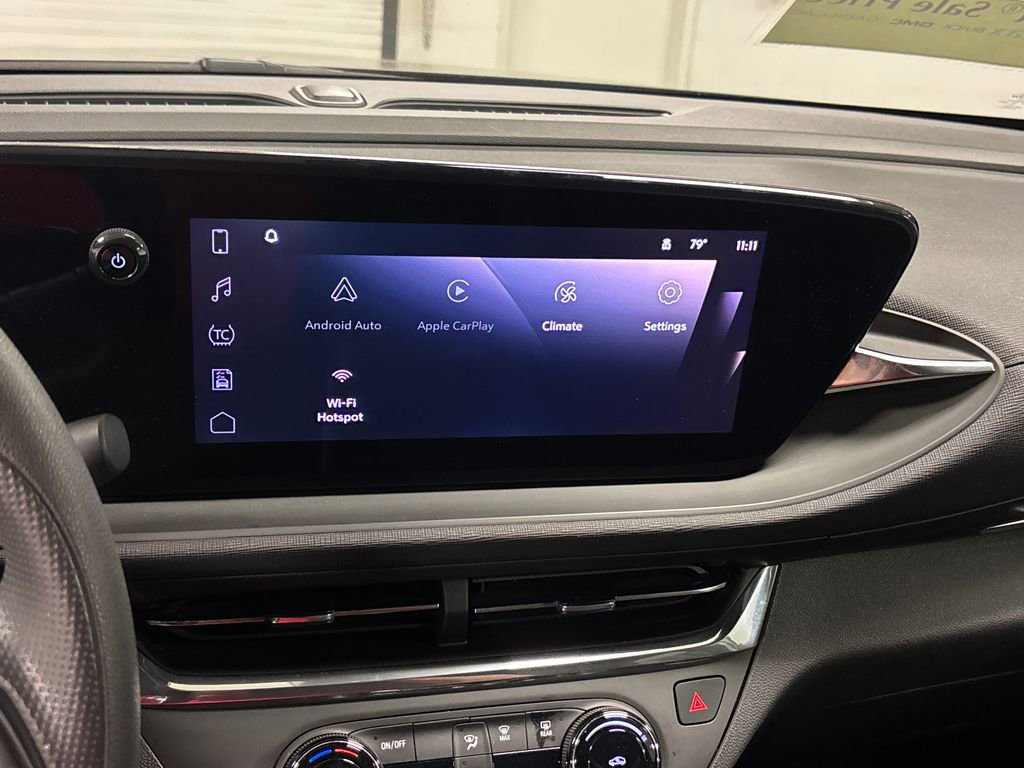 Used 2025 Buick Envista Preferred FWD image 35
