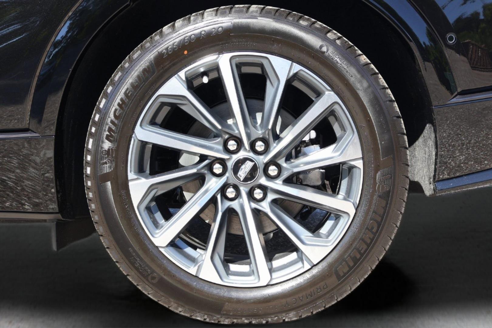 New 2026 Cadillac Lyriq Sport image 9