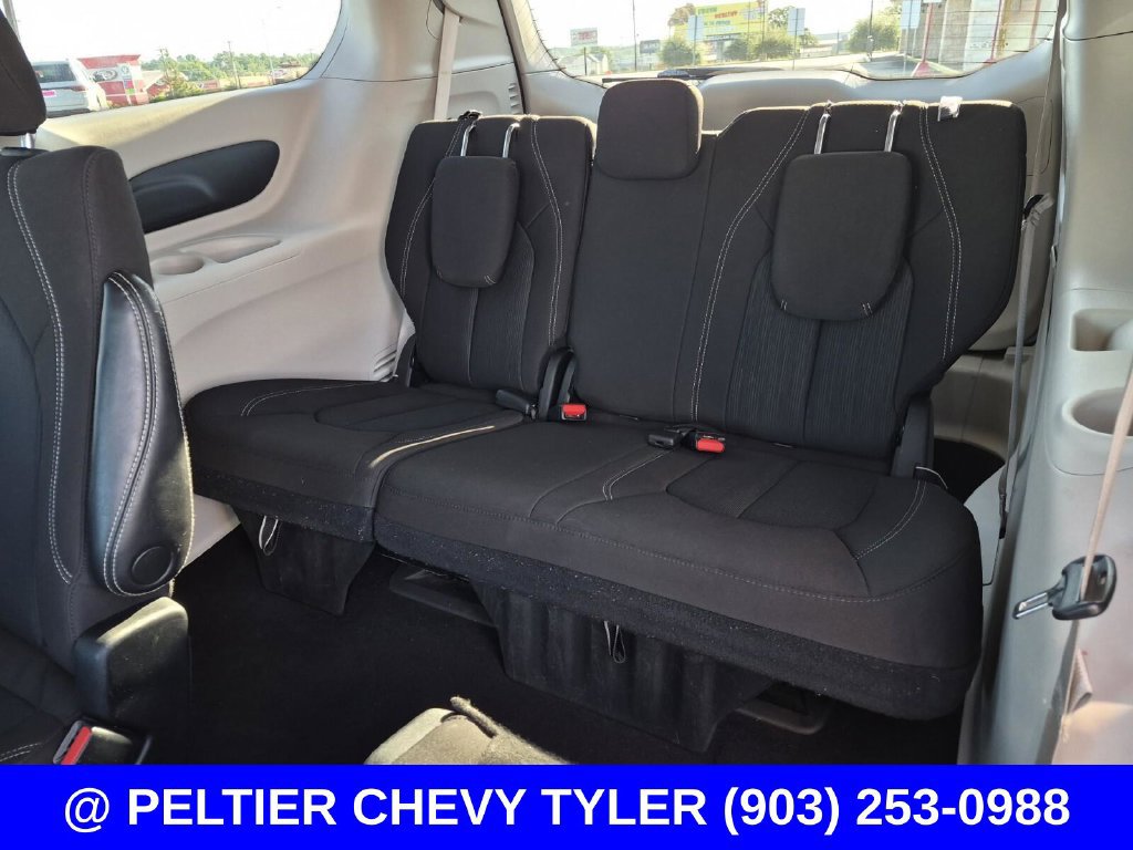 Used 2023 Chrysler Voyager LX FWD image 37