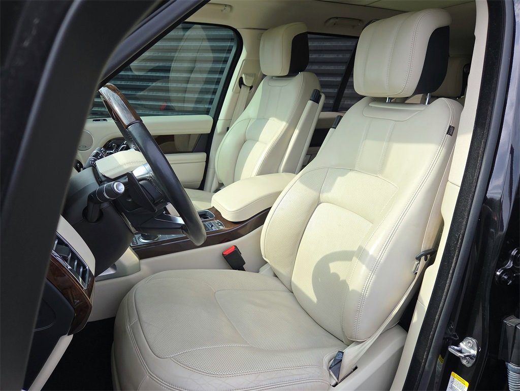 Used 2019 Land Rover Range Rover HSE image 5