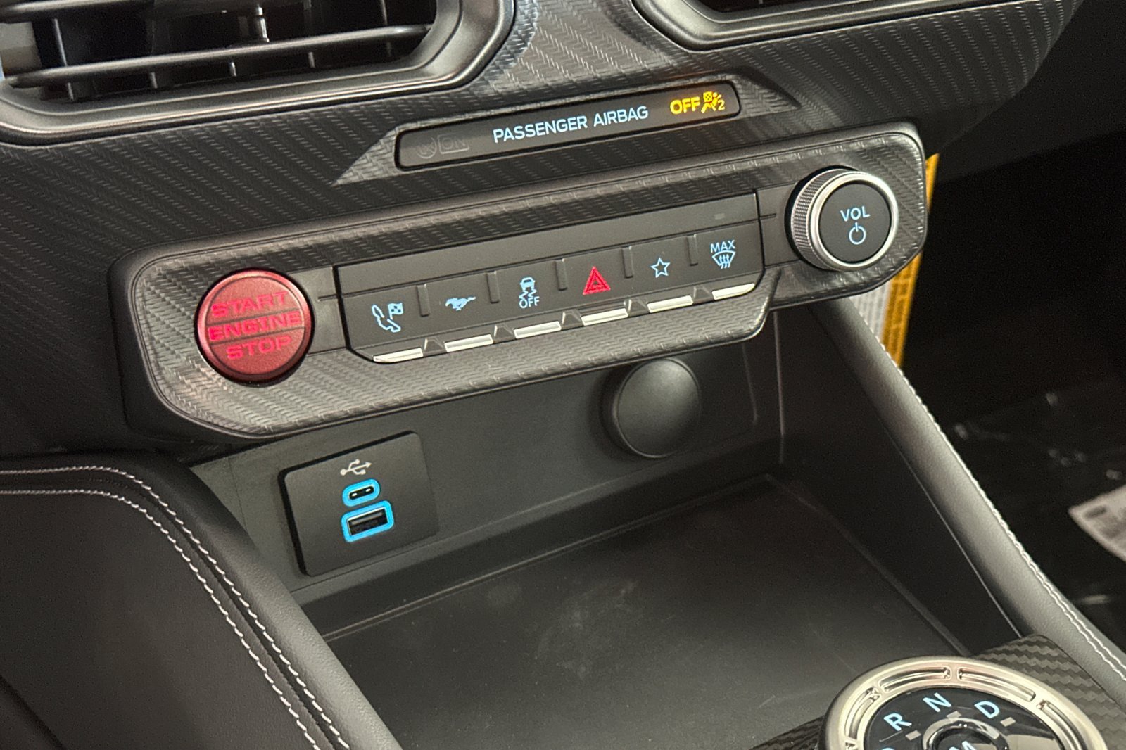 New 2026 Ford Mustang Dark Horse SC w/ Carbon Fiber Exterior Package RWD image 19