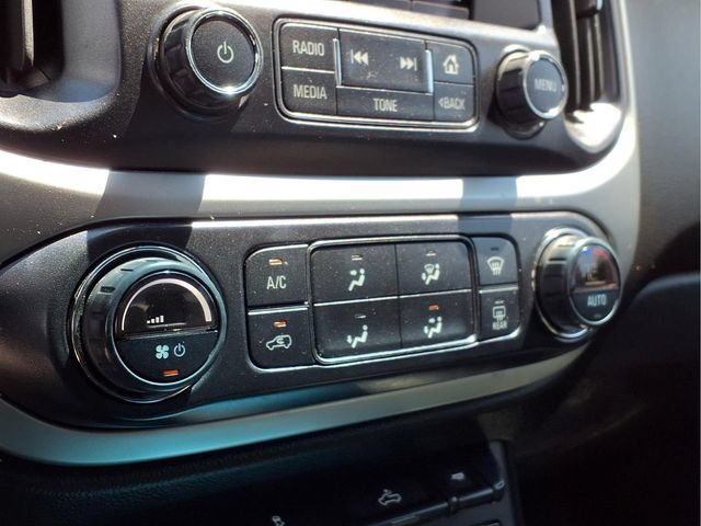 Used 2016 Chevrolet Colorado LT w/ Midnight Edition AWD/4WD image 9