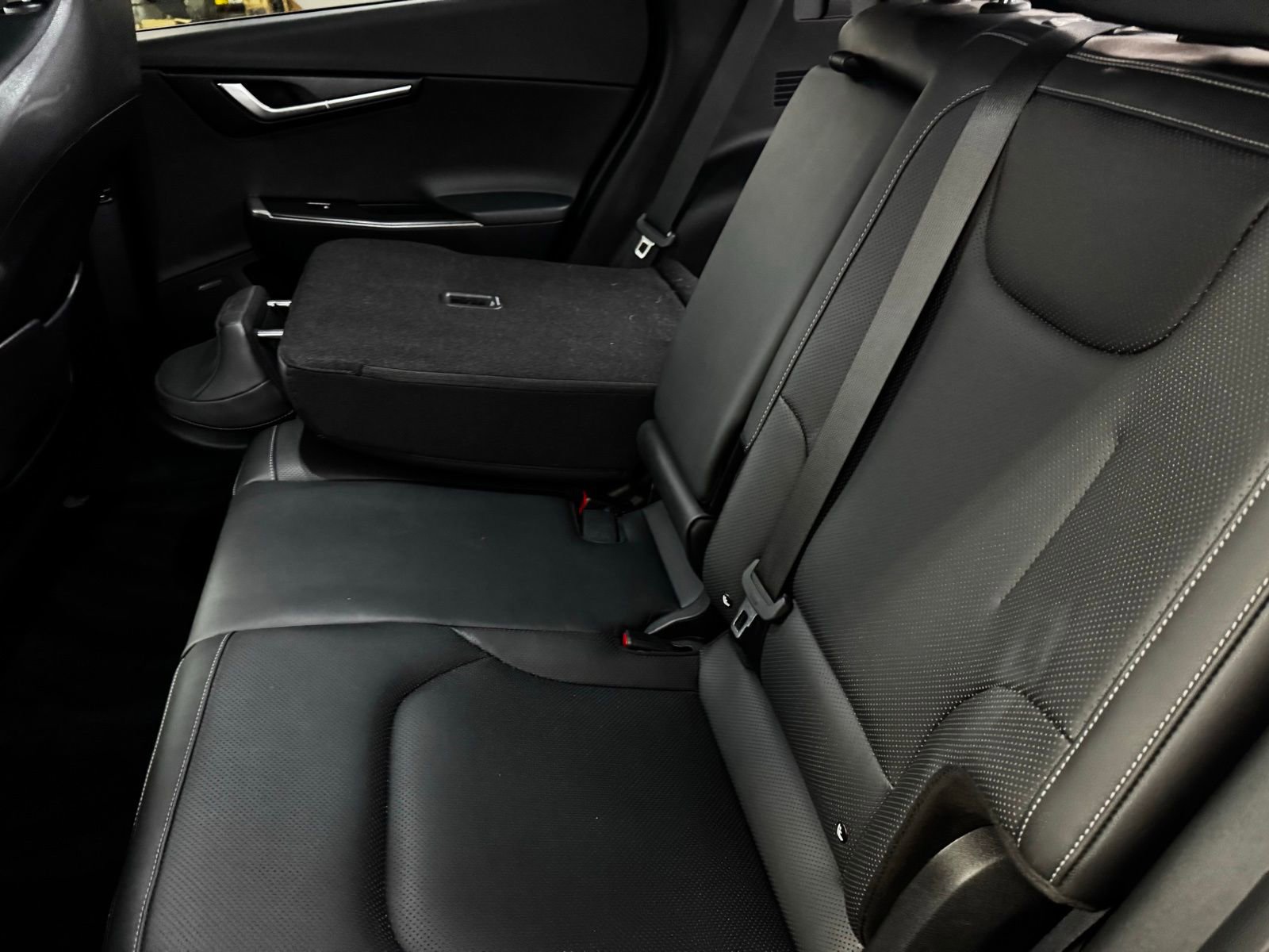 Used 2022 Kia EV6 Wind image 28