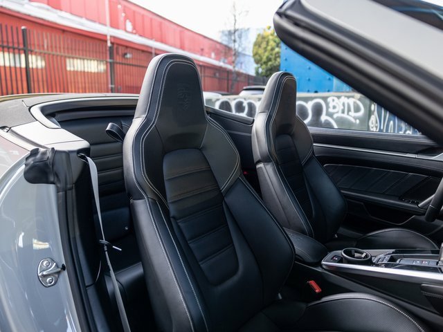 Used 2022 Porsche 911 Turbo S image 30