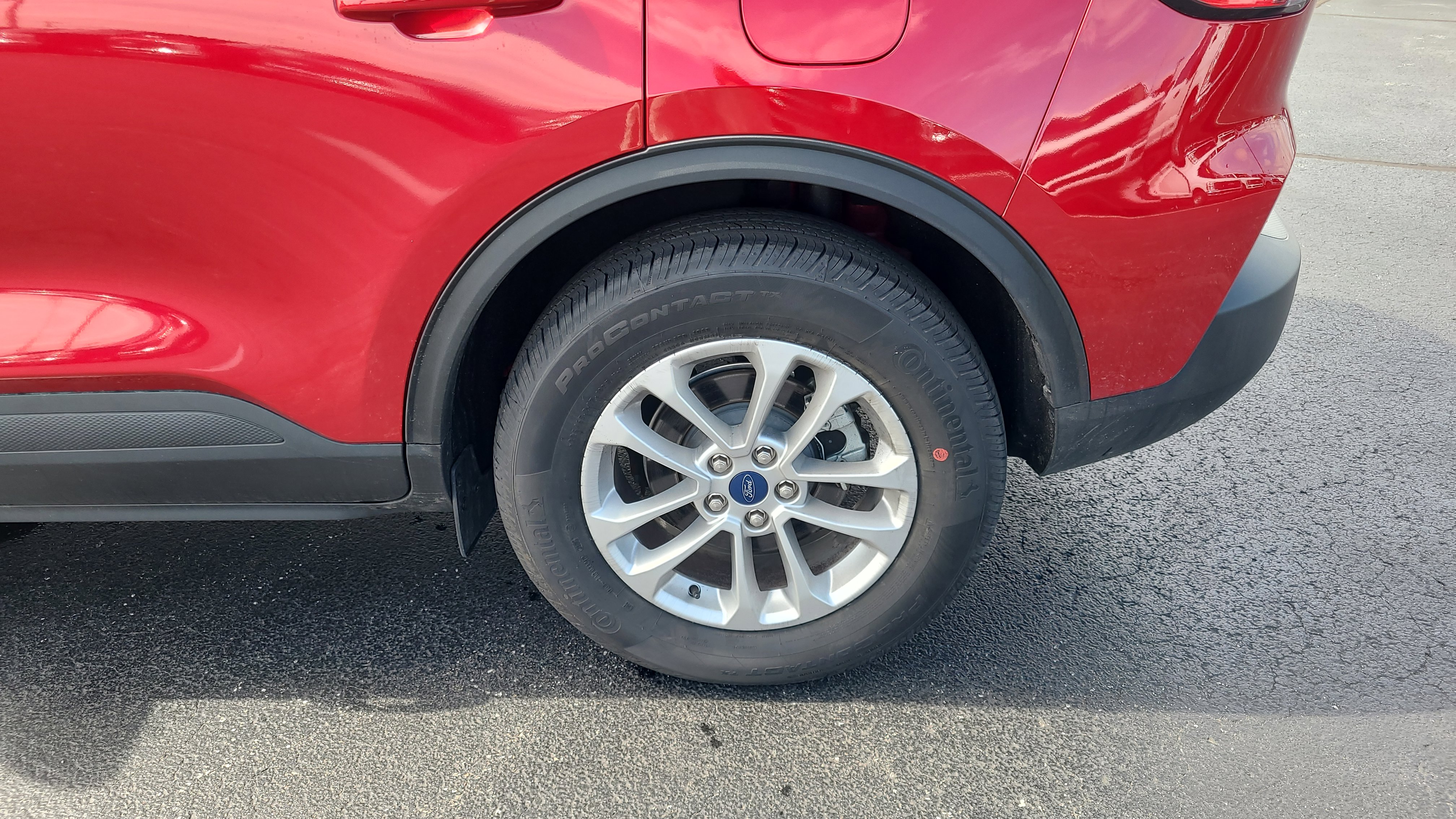 Certified 2022 Ford Escape SE w/ Cold Weather Package AWD/4WD image 10