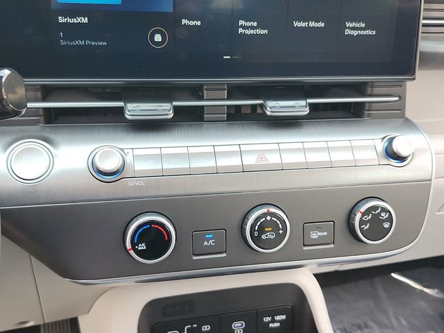 Certified 2024 Hyundai Kona SE image 21