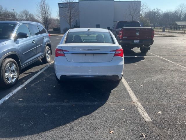 Used 2014 Chrysler 200 LX image 6