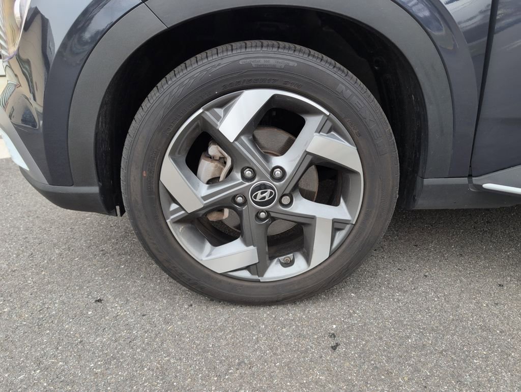 Certified 2023 Hyundai Venue Limited image 27