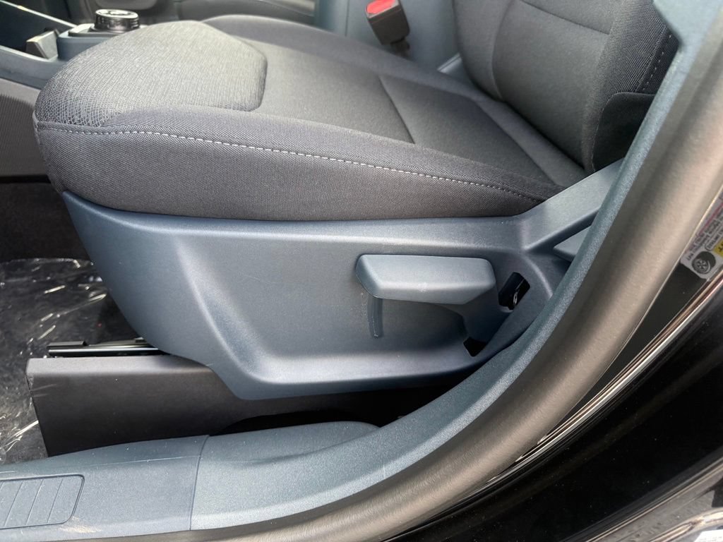 New 2026 Ford Maverick XL AWD/4WD image 17