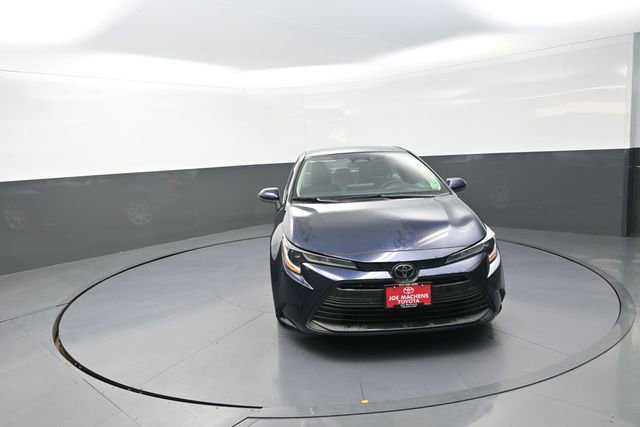 Used 2024 Toyota Corolla LE image 32