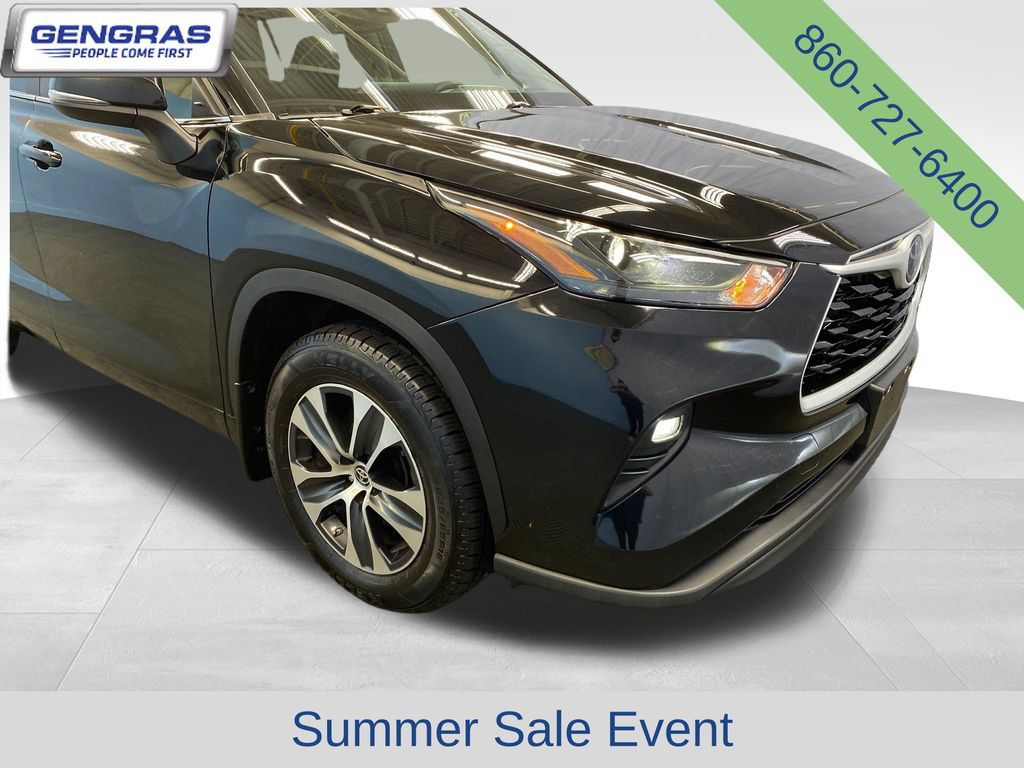Used 2023 Toyota Highlander XLE AWD/4WD image 48
