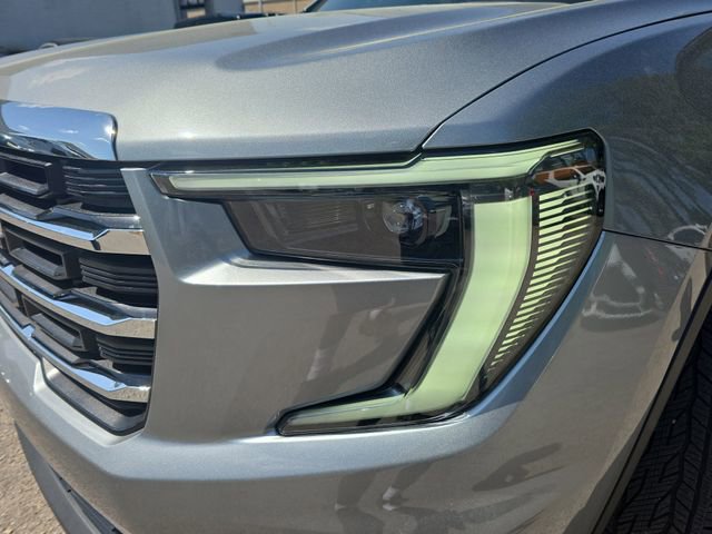 Used 2024 GMC Acadia Elevation image 31