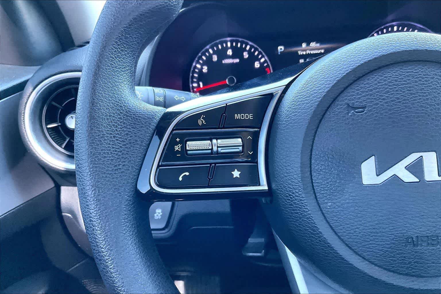 Certified 2023 Kia Forte LXS w/ LXS Technology Package FWD image 22