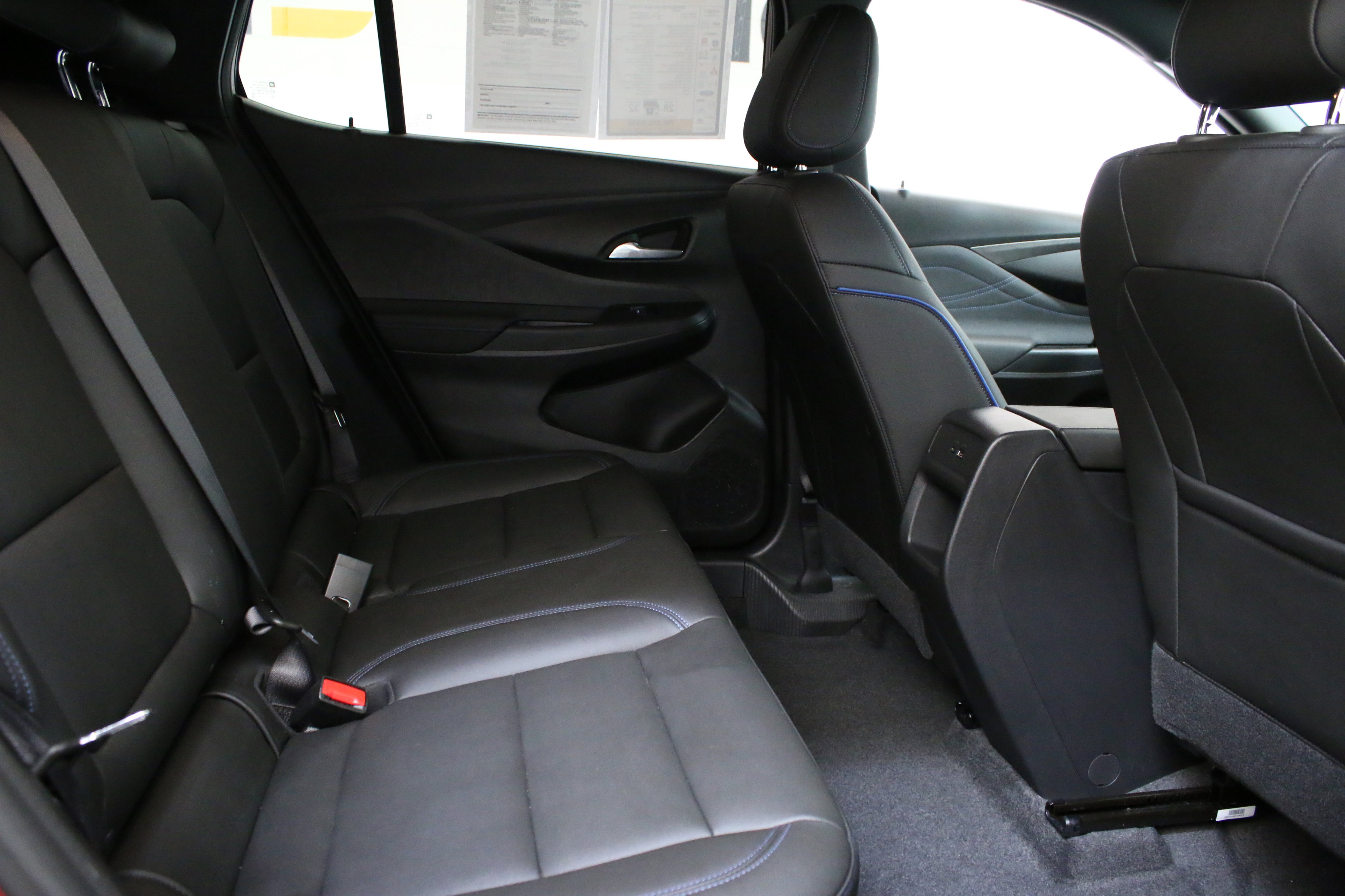 Used 2024 Buick Envista Sport Touring w/ Convenience I Package image 28