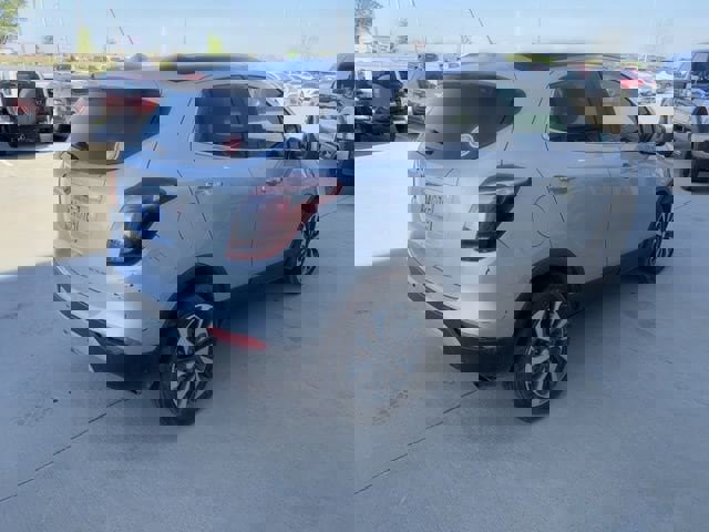 Used 2021 Buick Encore Preferred FWD image 3