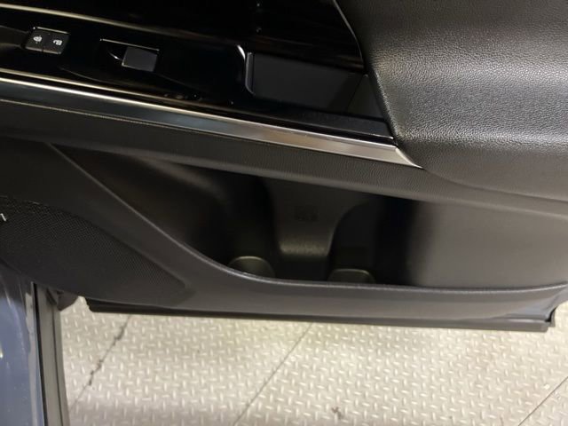 Used 2023 Subaru Solterra AWD image 63