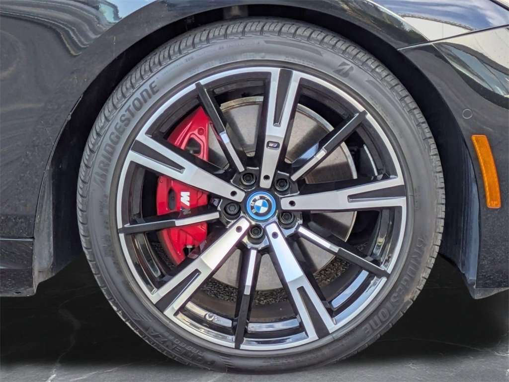 Used 2024 BMW i5 M60 w/ Premium Package image 40