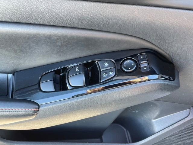 Used 2024 Nissan Altima 2.0 SR image 19