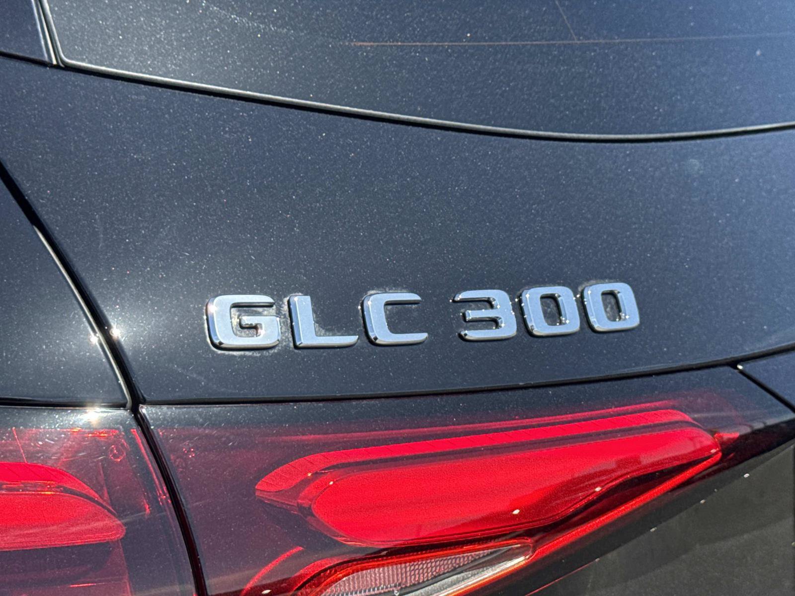 Used 2026 Mercedes-Benz GLC 300 image 27