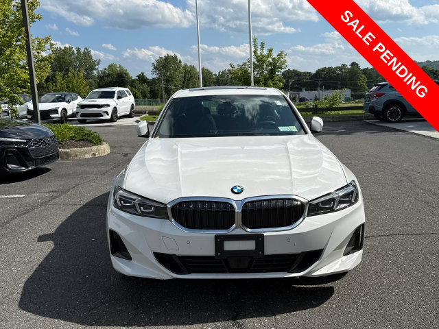 Used 2025 BMW 330i xDrive Sedan w/ Premium Package AWD/4WD image 6