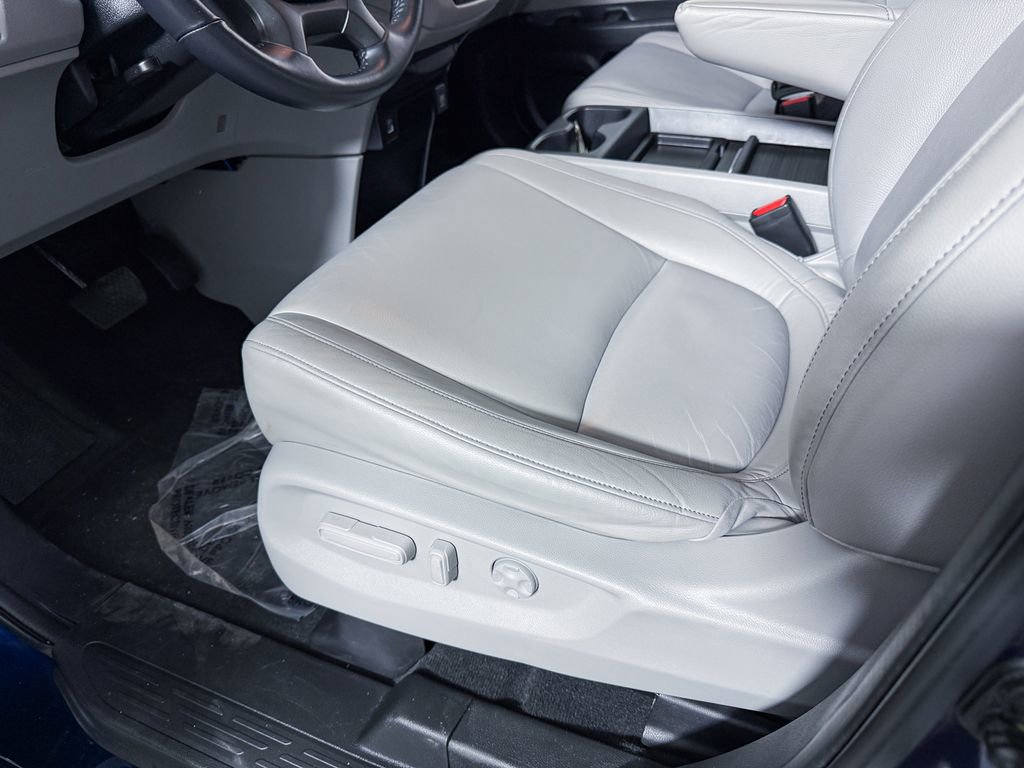 Used 2024 Honda Odyssey EX-L image 27