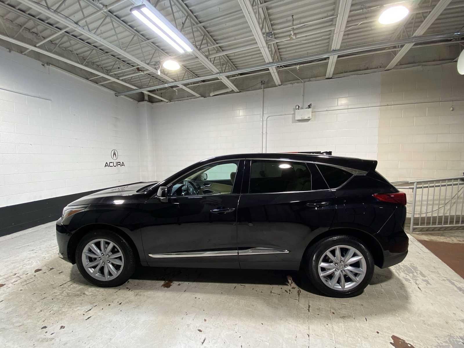 Certified 2024 Acura RDX SH-AWD image 3