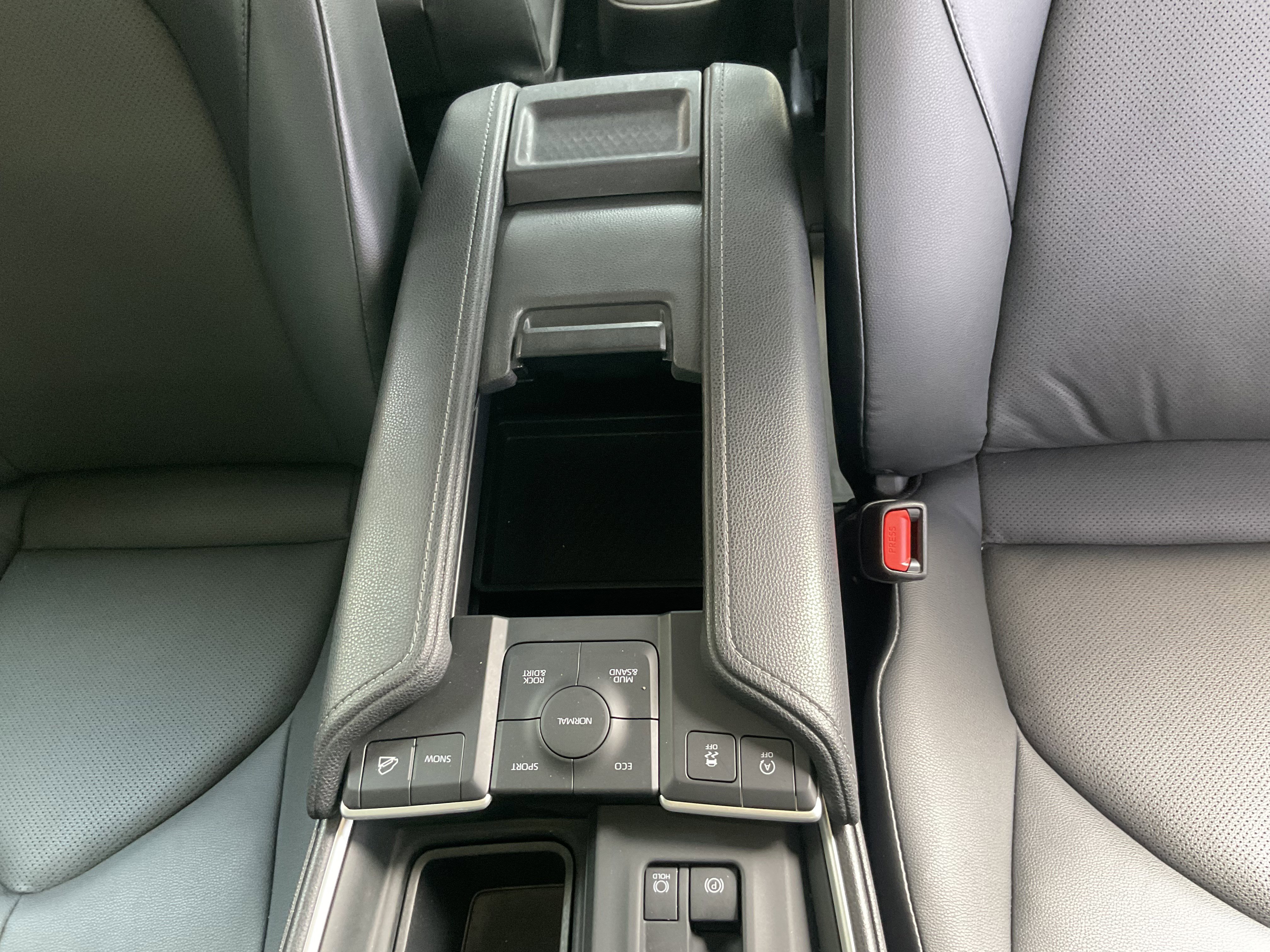 Used 2024 Toyota Grand Highlander XLE image 21