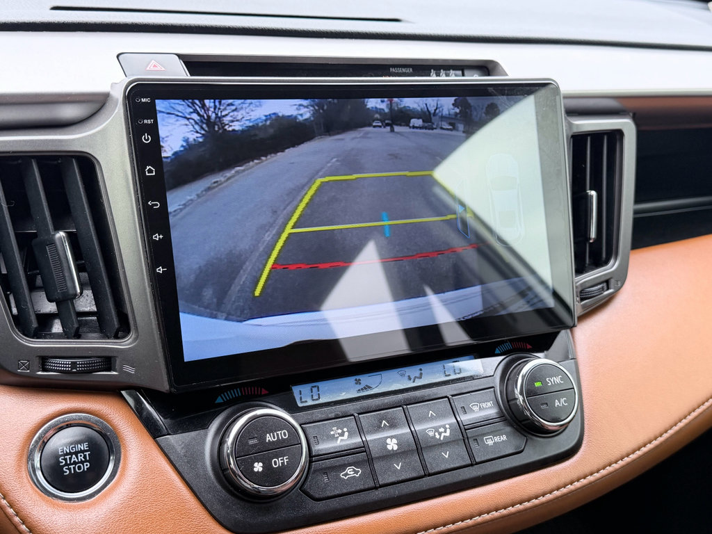 Used 2018 Toyota RAV4 Limited image 18