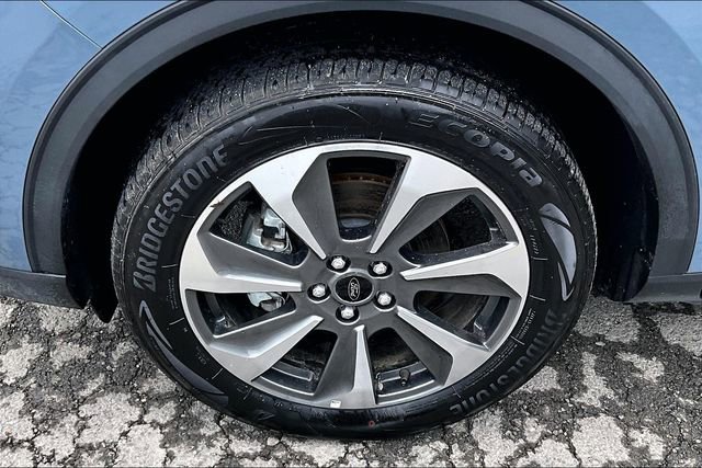 Used 2025 Ford Escape Platinum AWD/4WD image 34