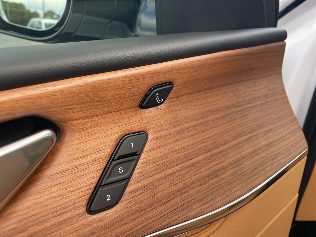 New 2025 Jeep Grand Cherokee Summit image 10