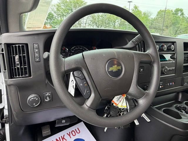 New 2026 Chevrolet Express 2500 w/ Driver Convenience Package RWD image 30