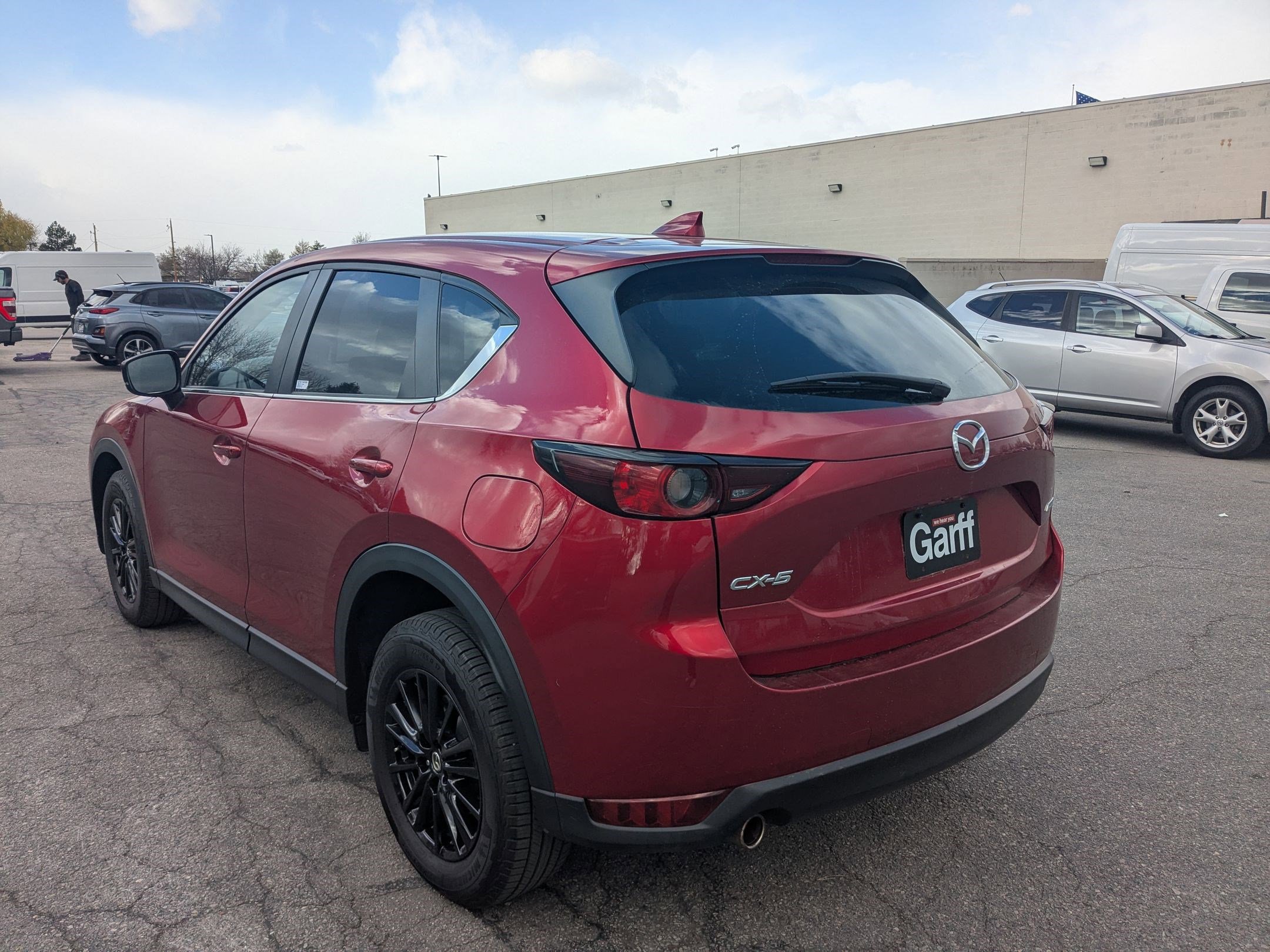Used 2019 MAZDA CX-5 Touring image 9