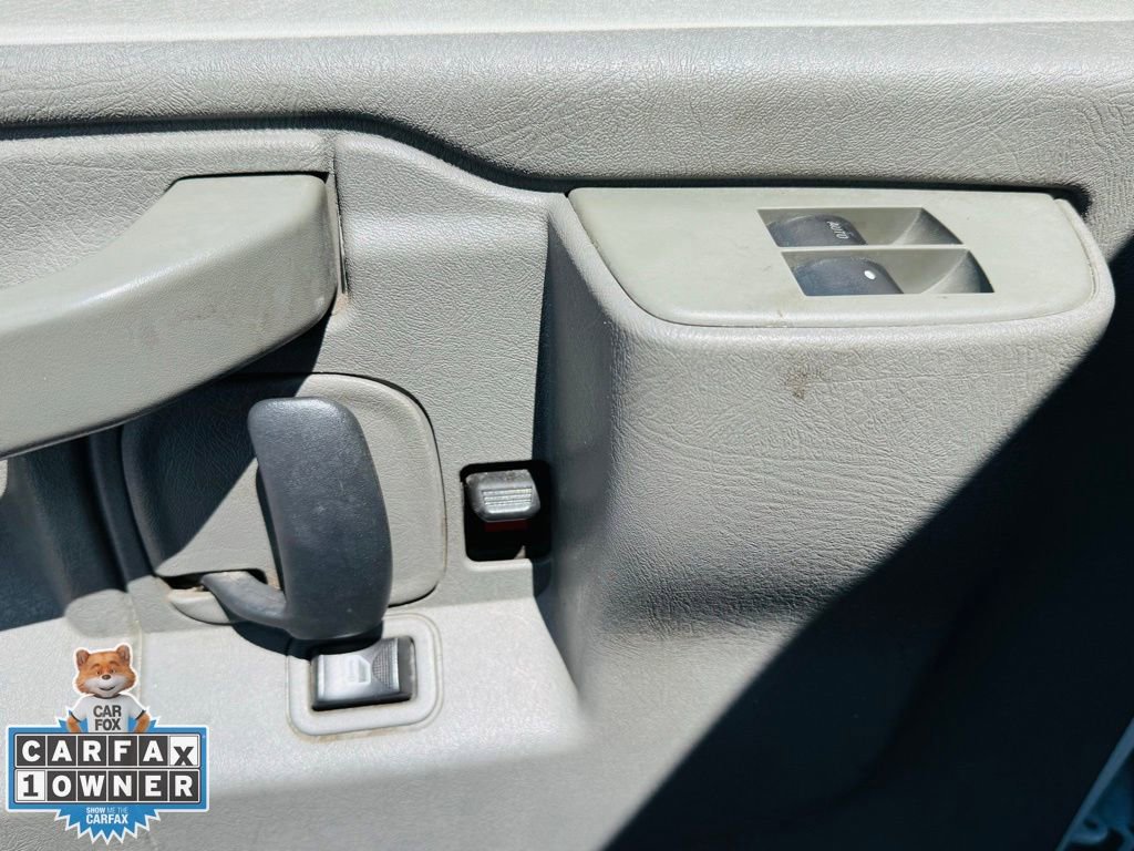 Used 2019 Chevrolet Express 2500 w/ Driver Convenience Package image 9
