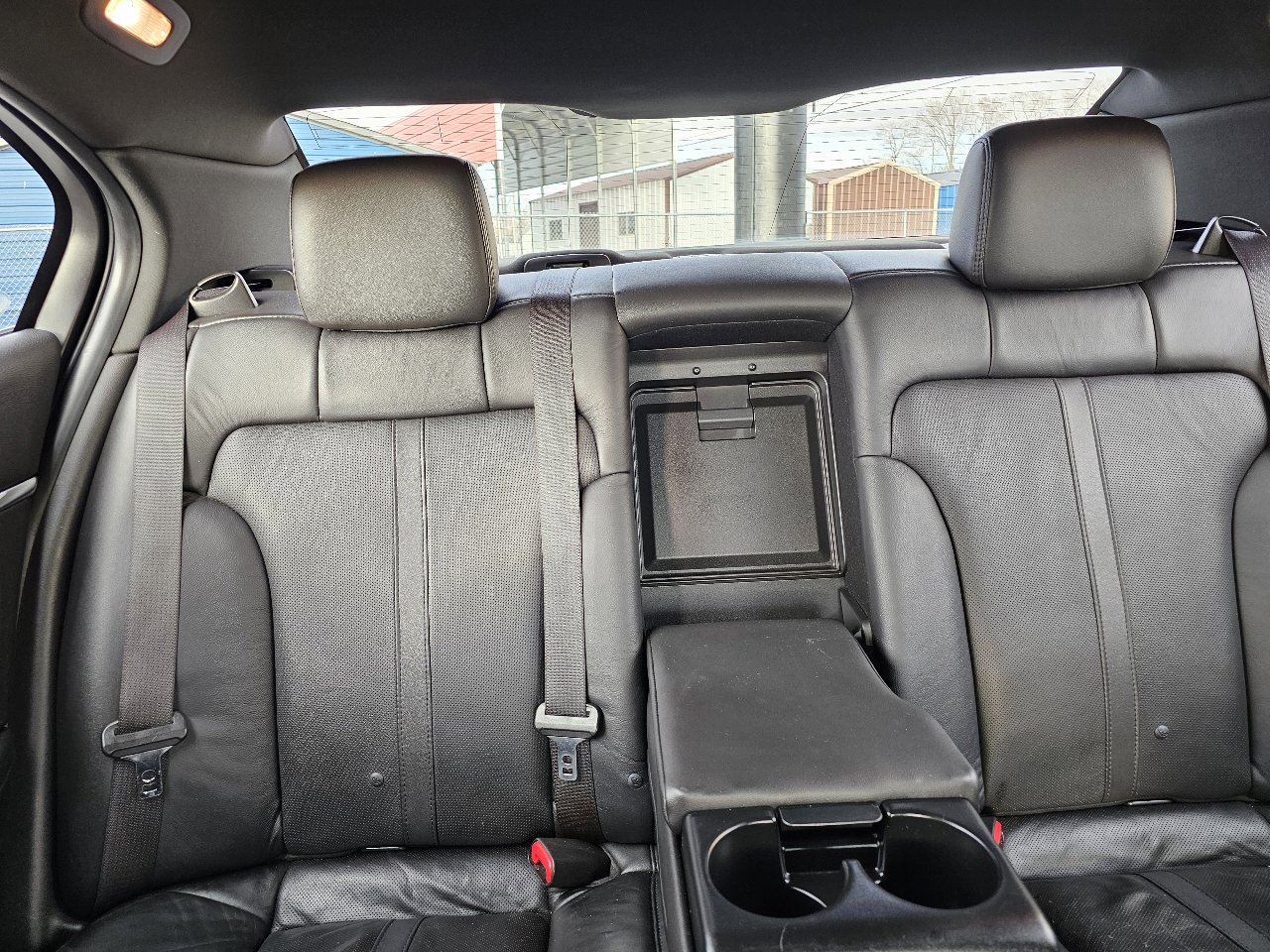 Used 2014 Lincoln MKS image 23